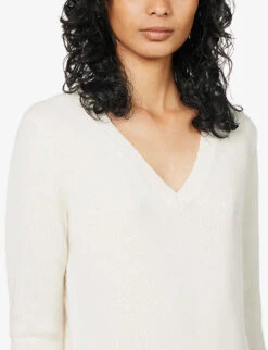 Joseph V-neck Cashmere Jumper -Whistlkes Style R03658508 IVORY ALT04
