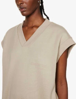 ESSENTIALS V-neck Brand-badge Cotton-blend Top -Whistlkes Style R03991590 SMOKE ALT04